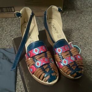 Hauraches with heels womens size 9